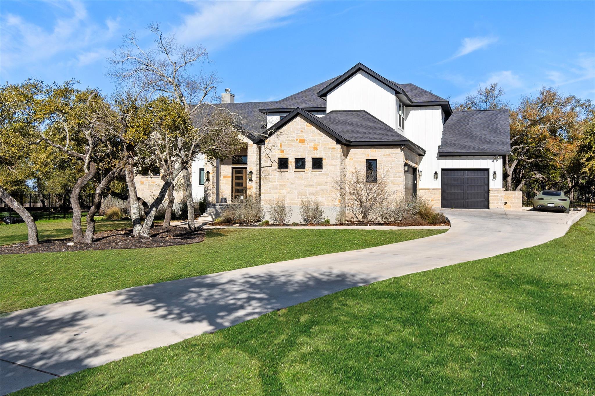 316 Stockman Drive Dripping Springs TX 78620