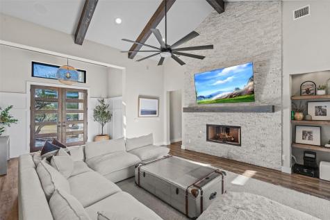 316 Stockman Drive Dripping Springs TX 78620