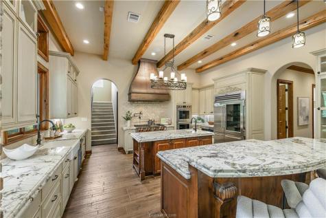 4207 Tuscany Court Bryan TX 77802