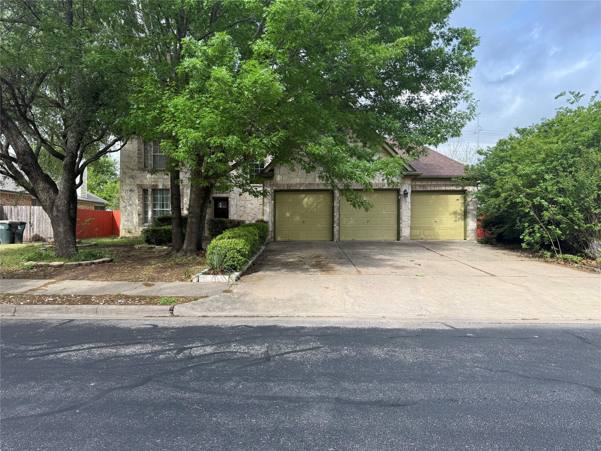 310 N Carriage Hills Drive Georgetown TX 78626