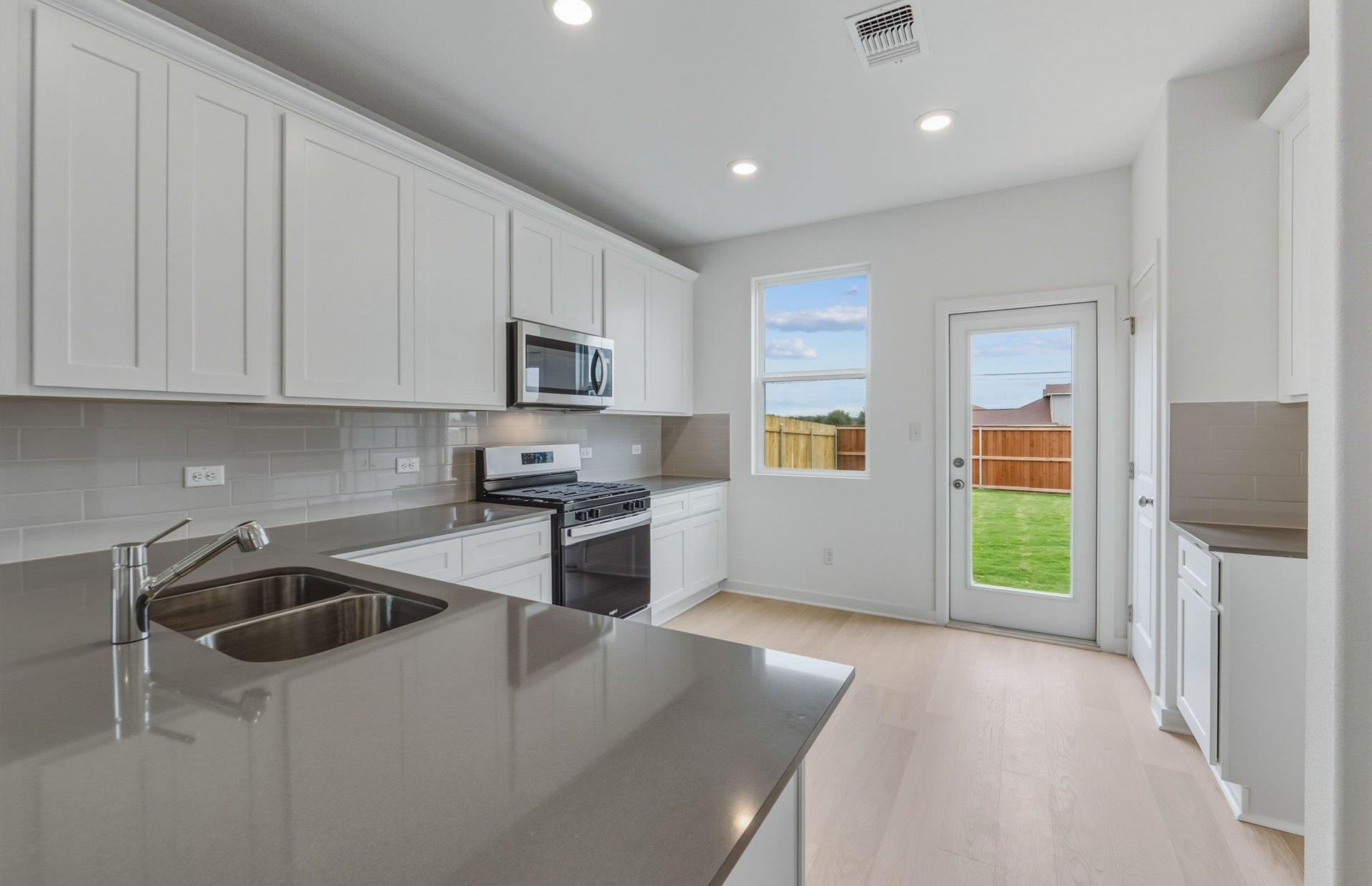 341 Sullivan Way Elgin TX 78621
