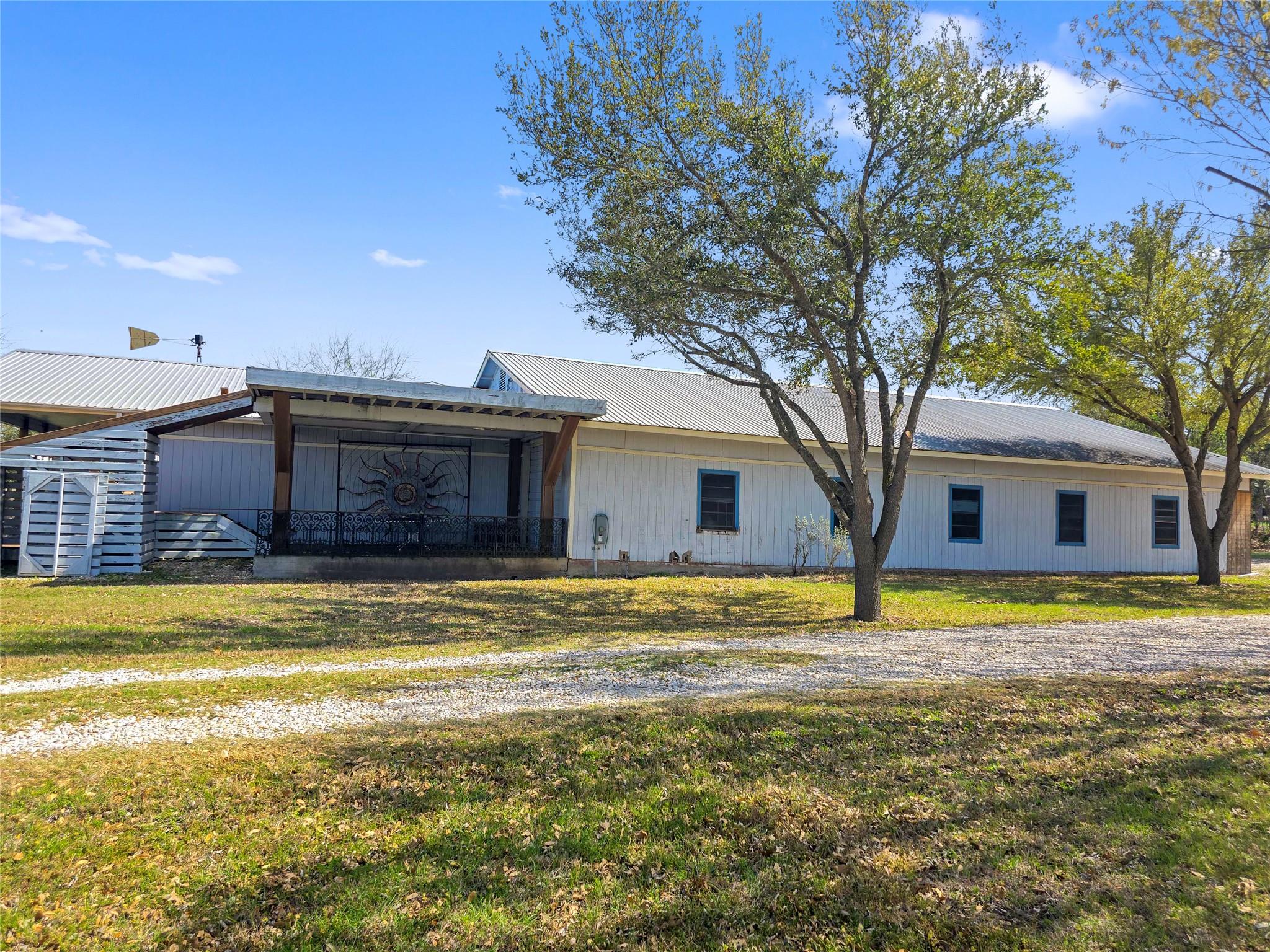 8819 Saddle Circle Buda TX 78610