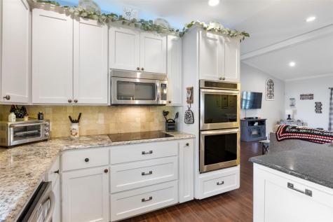 141 Eagle Point Cove Kingsland TX 78639