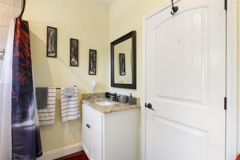 141 Eagle Point Cove Kingsland TX 78639