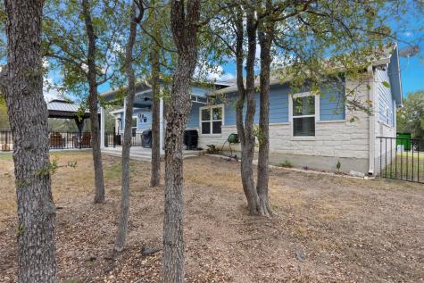 141 Eagle Point Cove Kingsland TX 78639