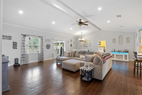 141 Eagle Point Cove Kingsland TX 78639