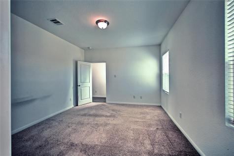 125 Woodpecker Run Jarrell TX 76537