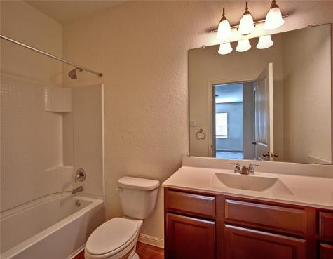 125 Woodpecker Run Jarrell TX 76537
