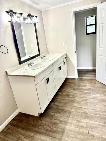 750 Oak Meadows San Marcos TX 78666