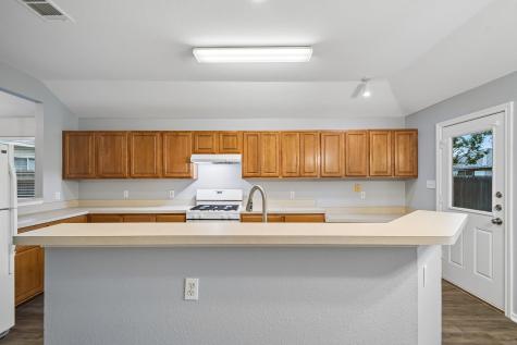 205 Cavalry Trail Elgin TX 78621