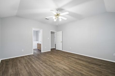 205 Cavalry Trail Elgin TX 78621