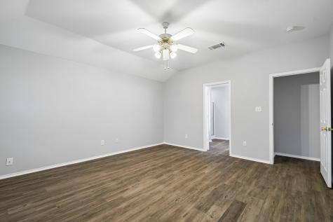 205 Cavalry Trail Elgin TX 78621