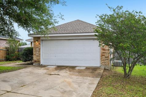 205 Cavalry Trail Elgin TX 78621