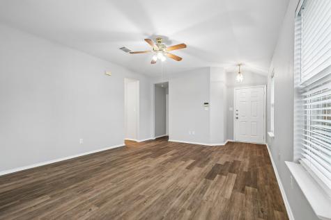205 Cavalry Trail Elgin TX 78621