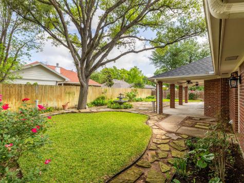 1304 Sagewood Drive Taylor TX 76574