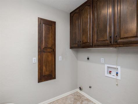 1304 Sagewood Drive Taylor TX 76574