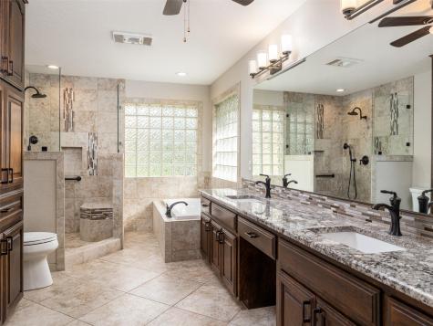 1304 Sagewood Drive Taylor TX 76574