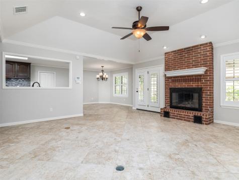 1304 Sagewood Drive Taylor TX 76574