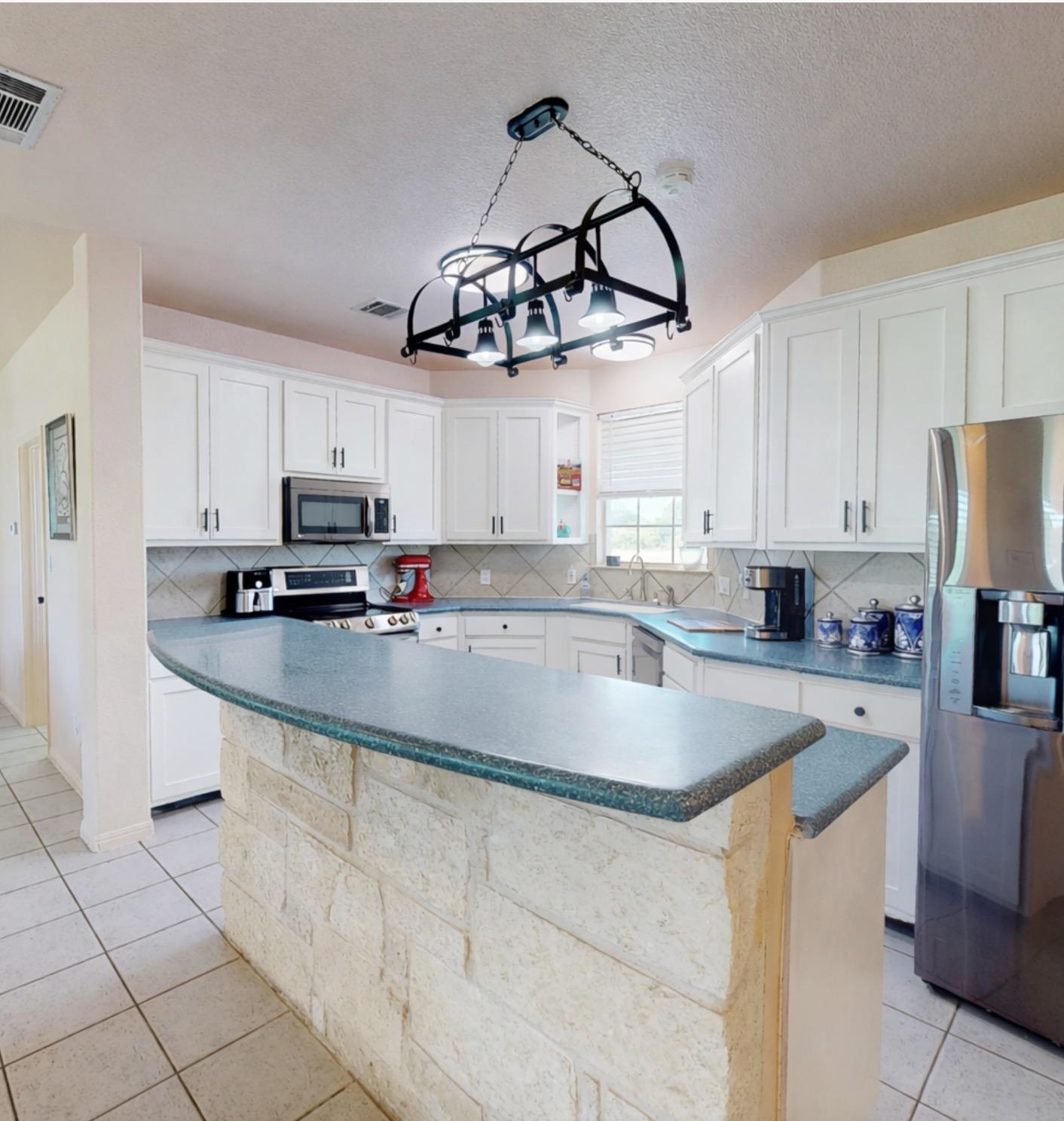913 County Road 220 Florence TX 76527