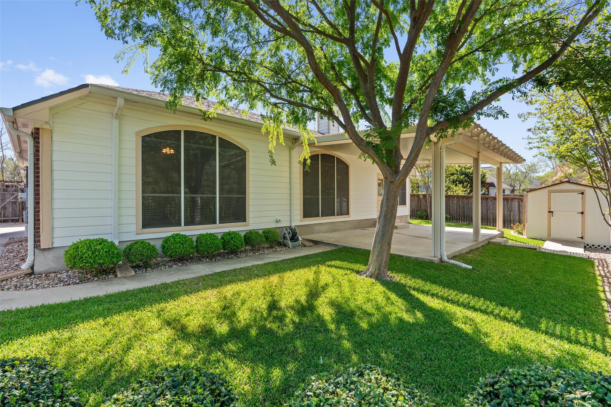 6814 Thistle Hill Way Austin TX 78754
