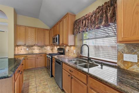 6814 Thistle Hill Way Austin TX 78754