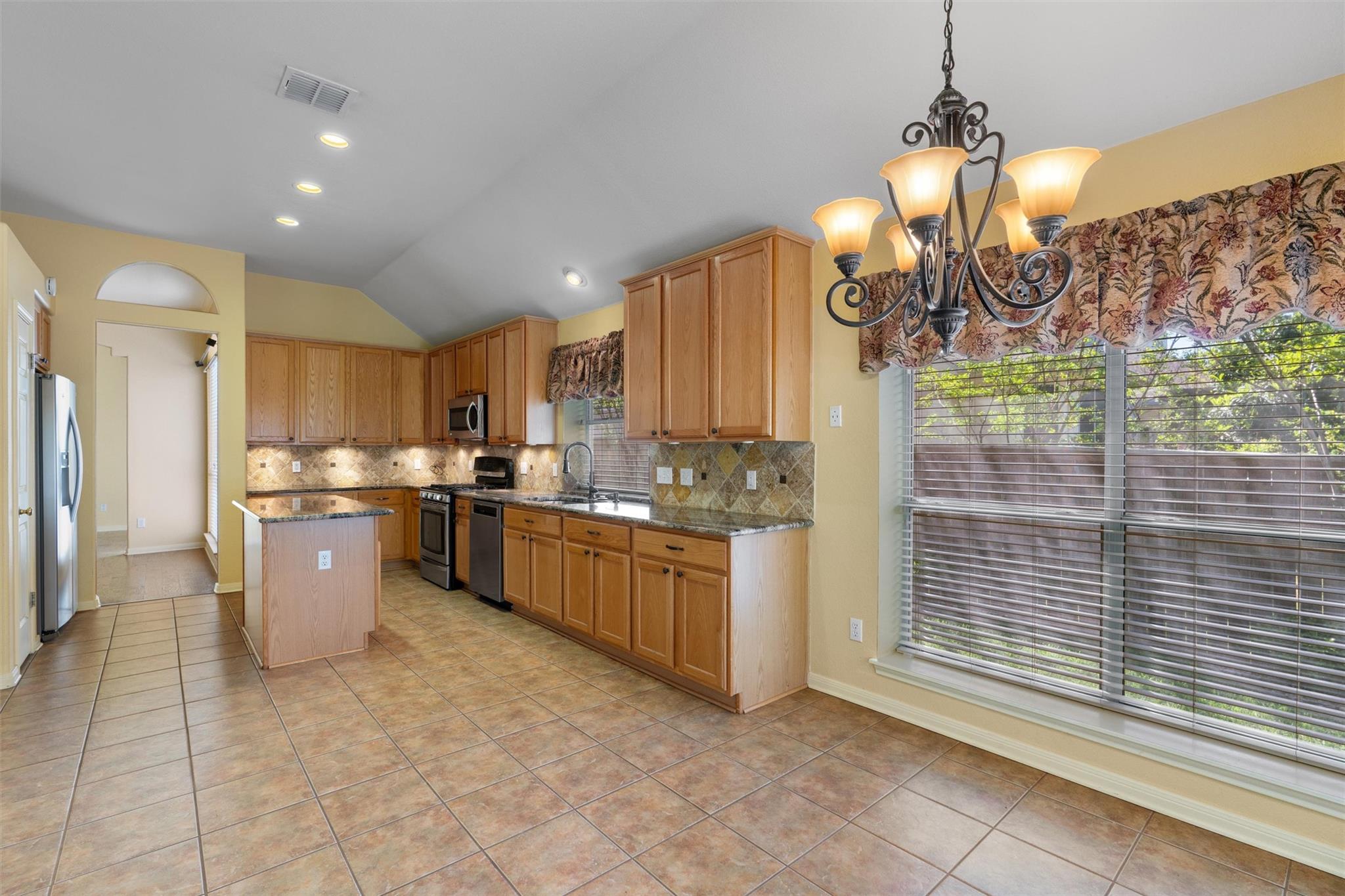 6814 Thistle Hill Way Austin TX 78754