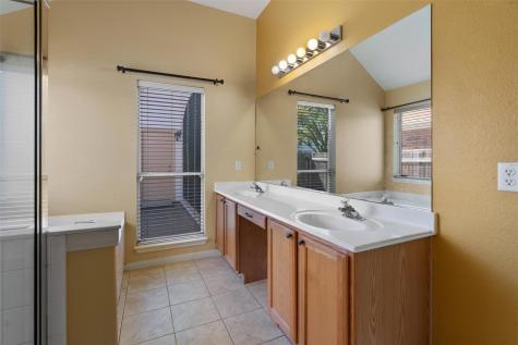 6814 Thistle Hill Way Austin TX 78754