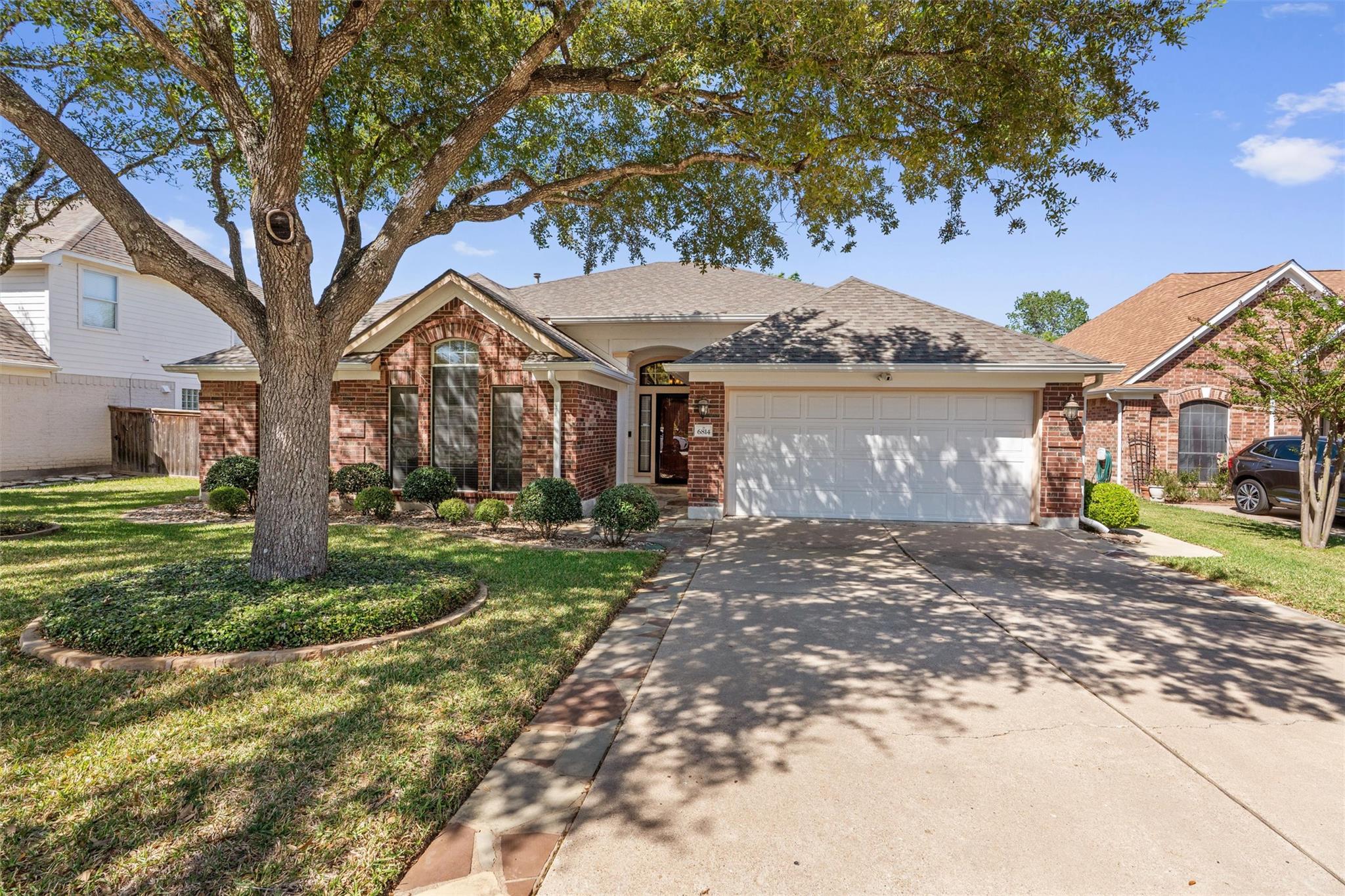 6814 Thistle Hill Way Austin TX 78754