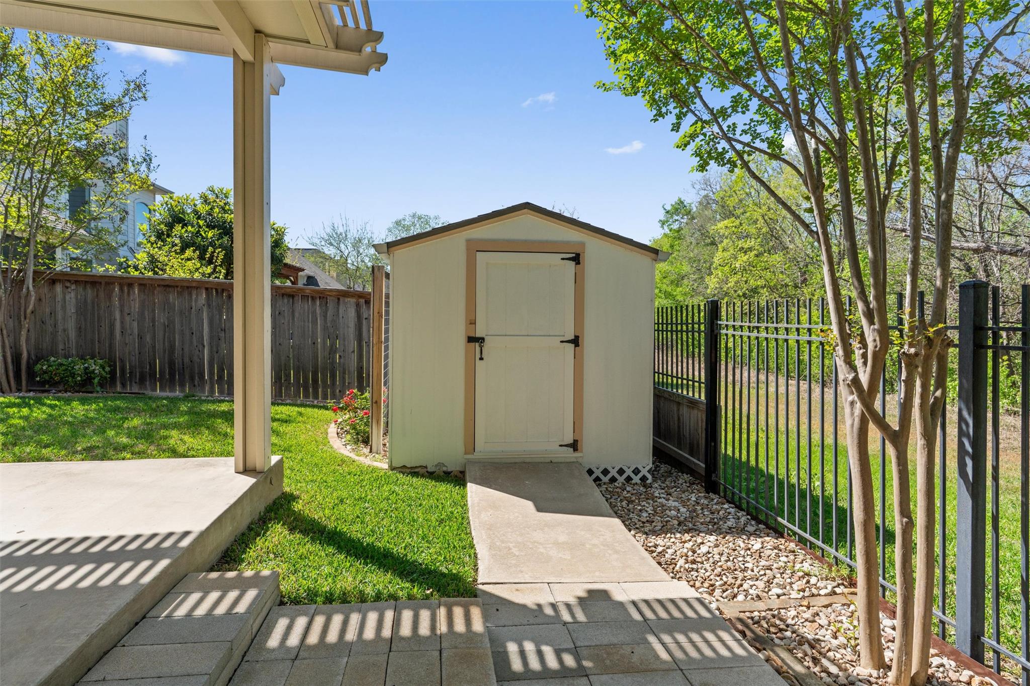 6814 Thistle Hill Way Austin TX 78754