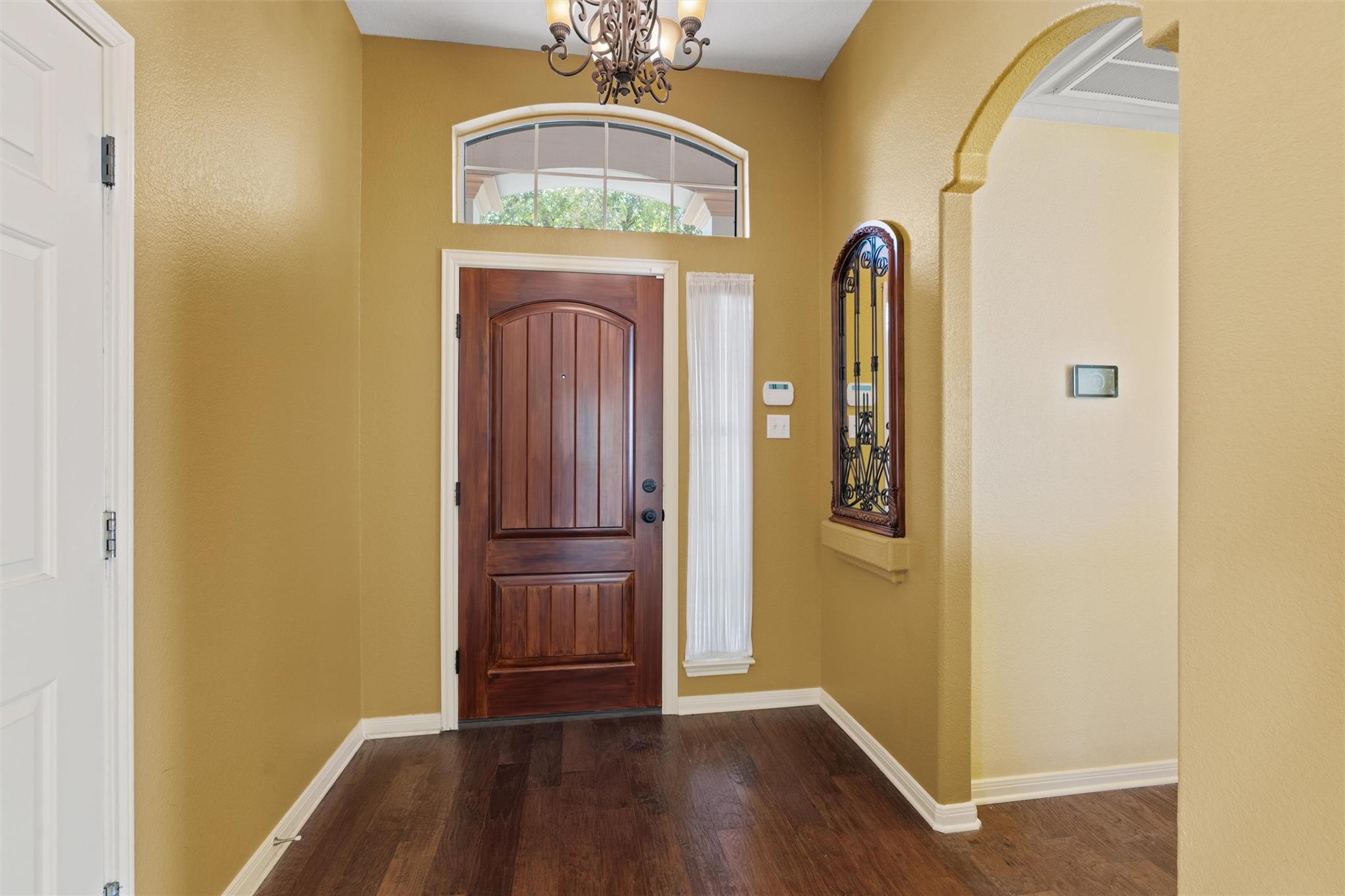 6814 Thistle Hill Way Austin TX 78754