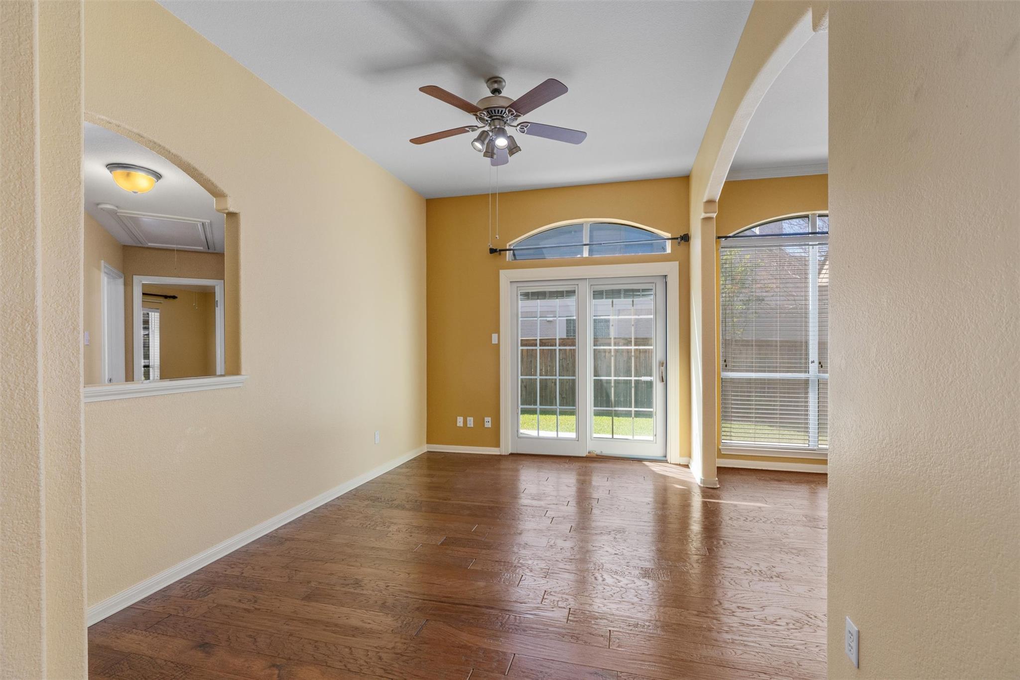 6814 Thistle Hill Way Austin TX 78754