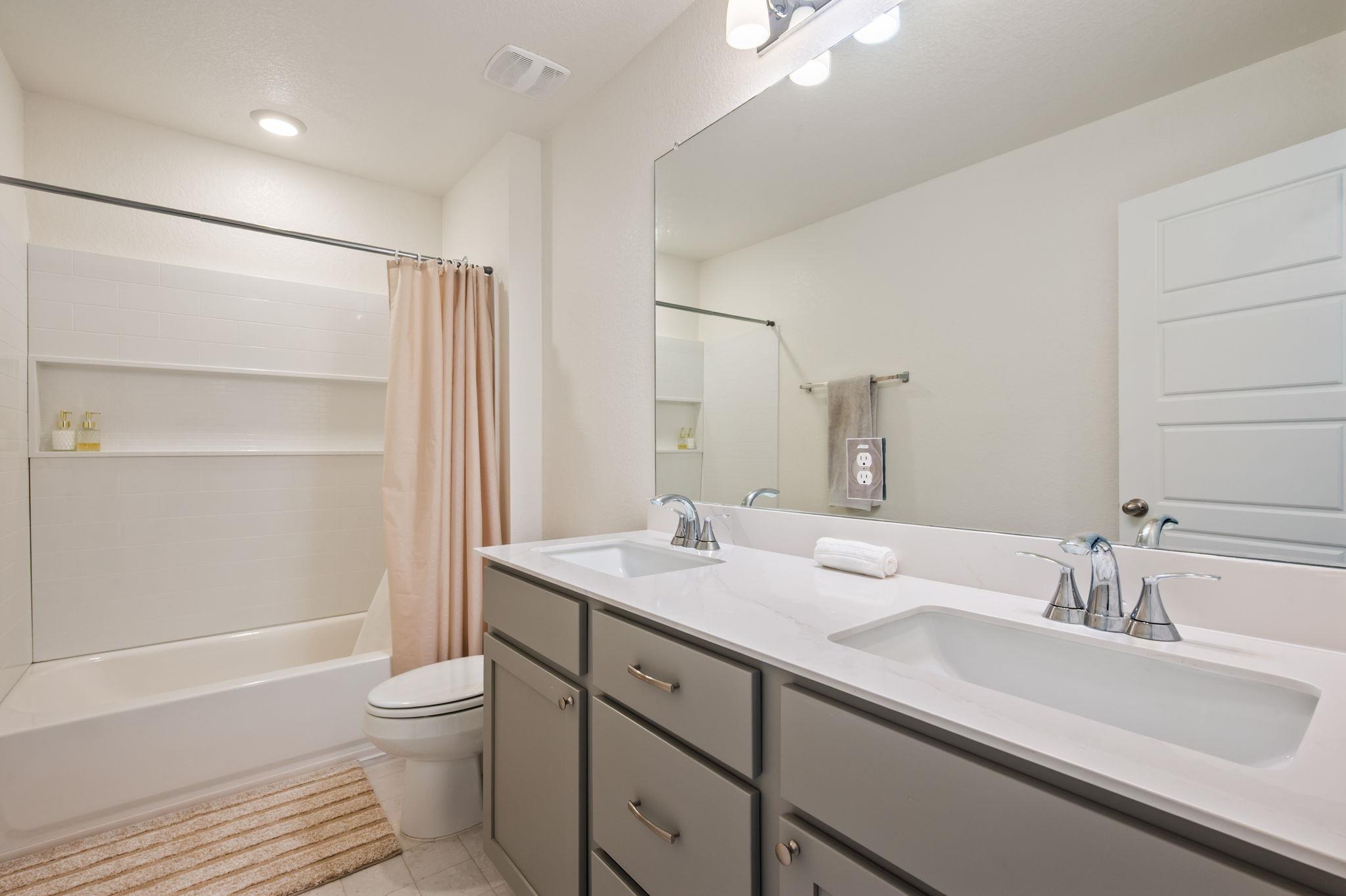 7805 House Finch Drive Austin TX 78744