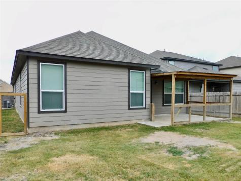 246 Teller Drive Lockhart TX 78644