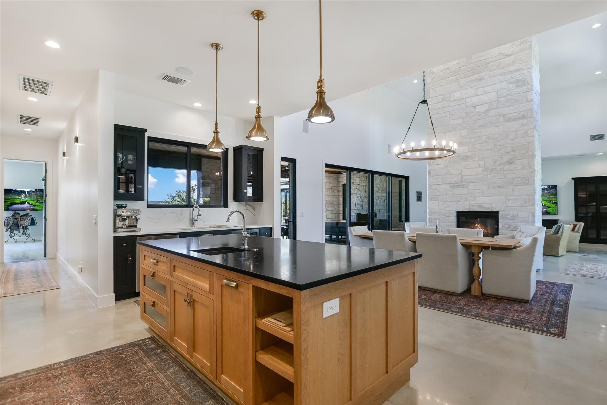 343 Pug Rippy Road Dripping Springs TX 78620