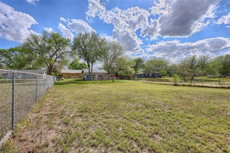 705 S La Grange Street Flatonia TX 78941
