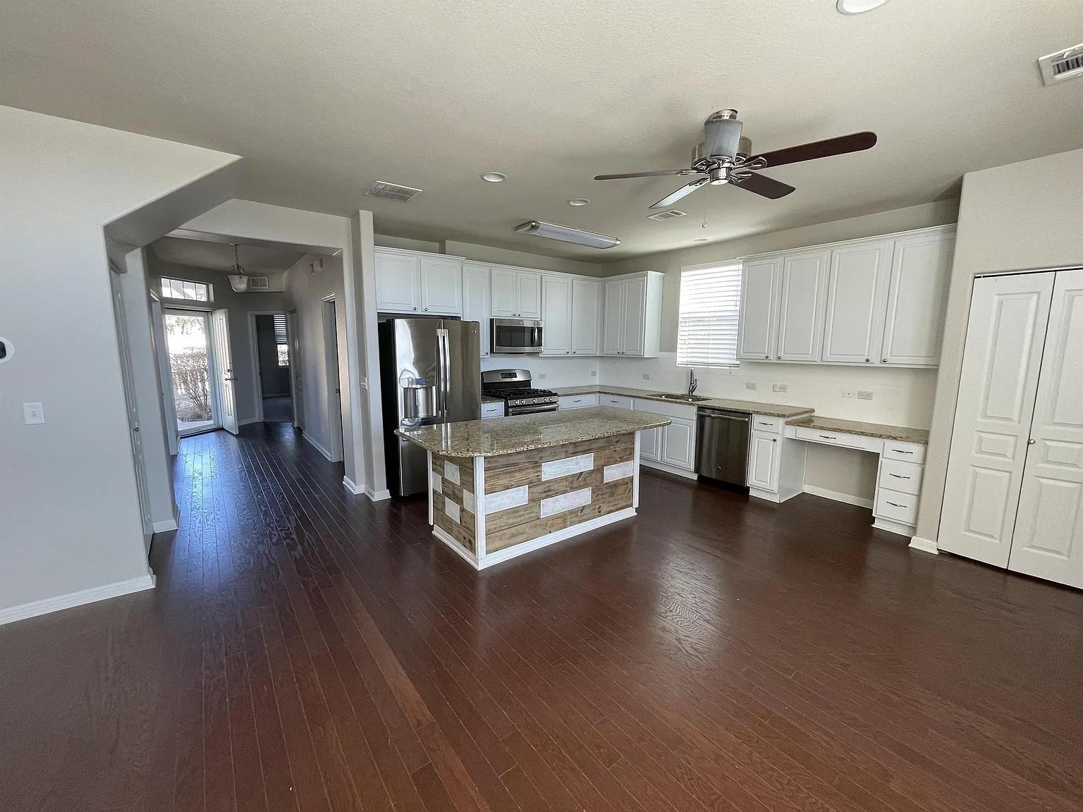 5136 Hellman Kyle TX 78640