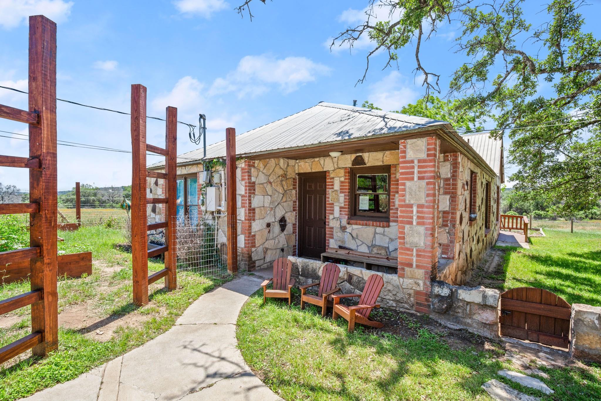 525 Pace Bend Road N Spicewood TX 78669