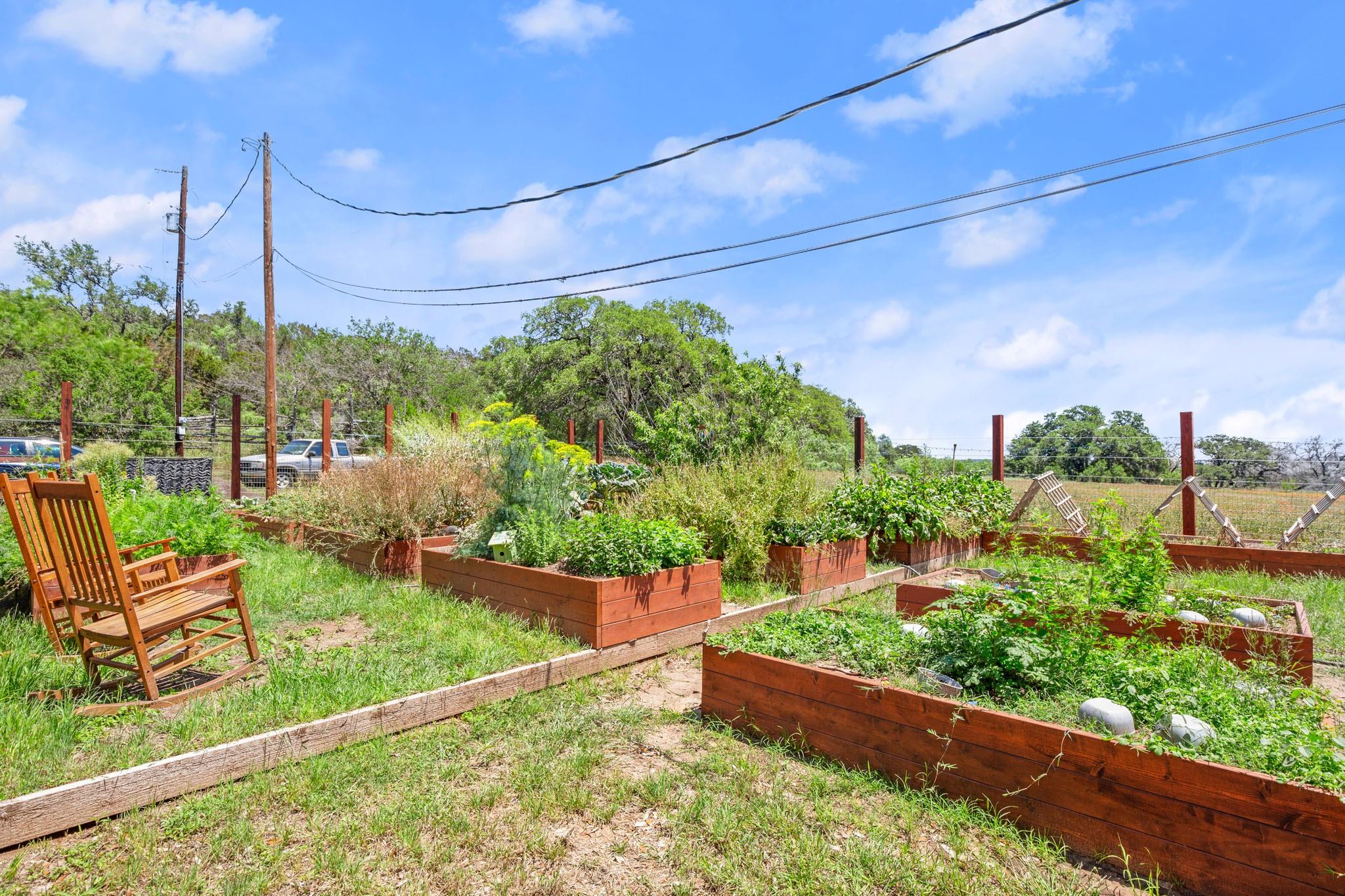 525 Pace Bend Road N Spicewood TX 78669