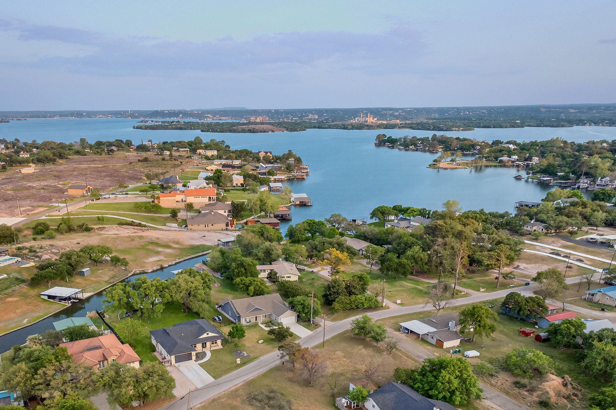 909 Belaire Drive Granite Shoals TX 78654