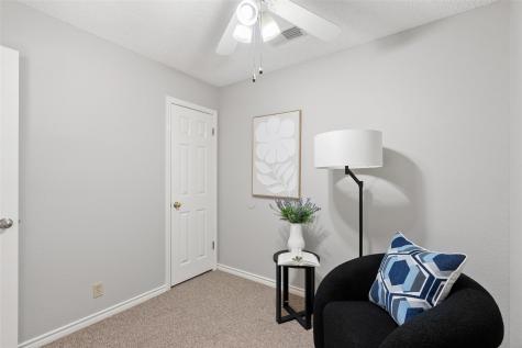 410 Village Lane Buda TX 78610