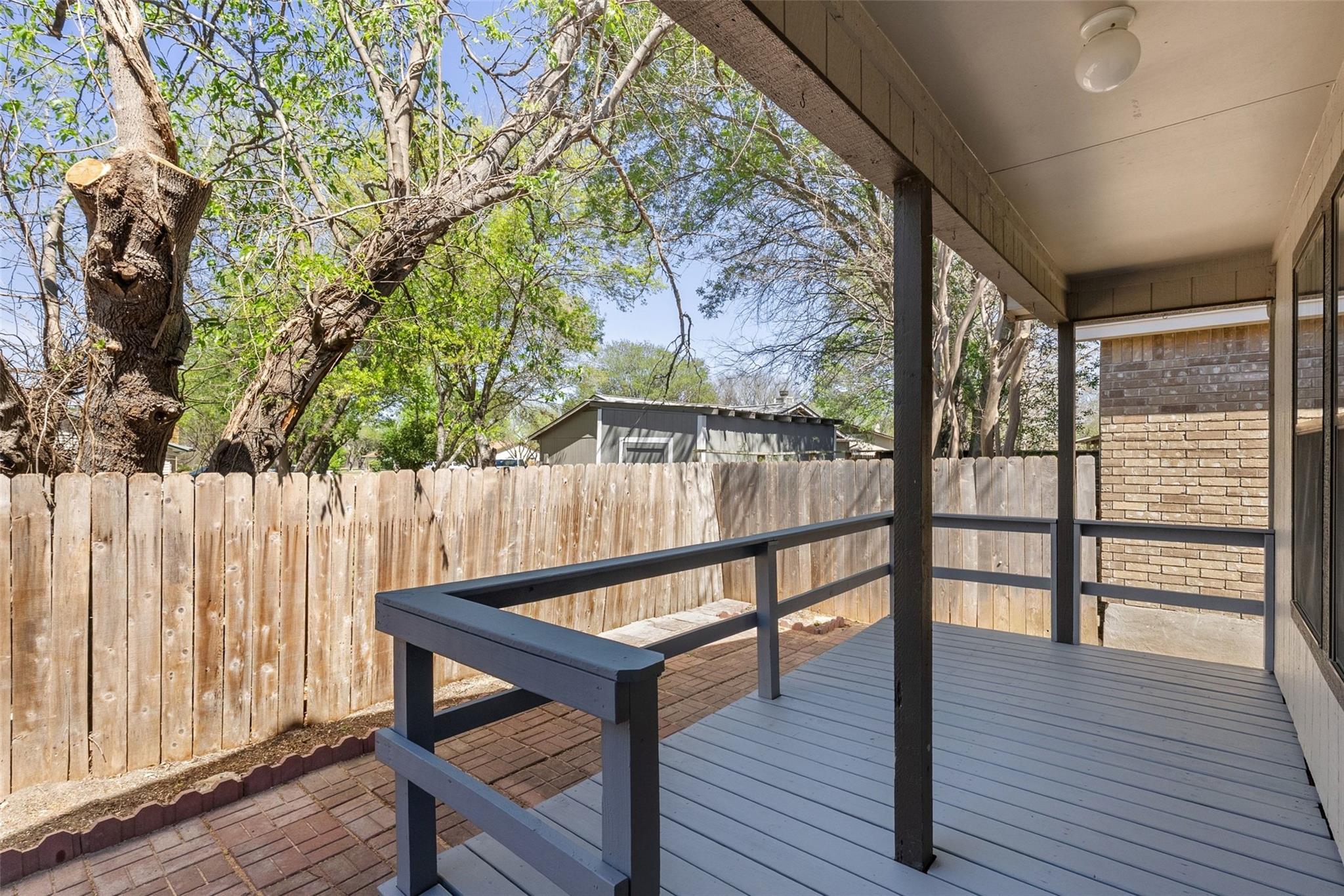 410 Village Lane Buda TX 78610