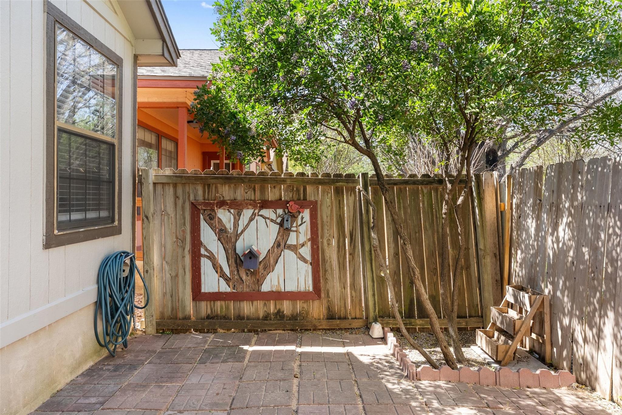 410 Village Lane Buda TX 78610
