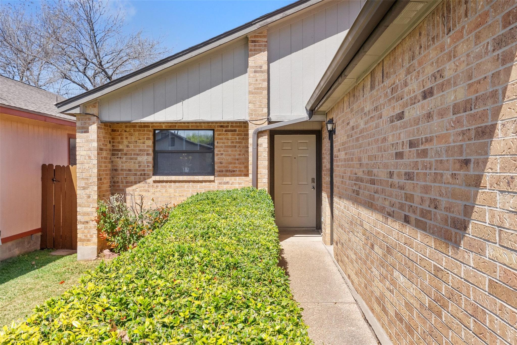 410 Village Lane Buda TX 78610