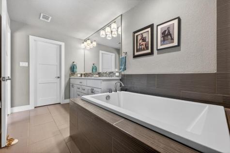 6501 Robbie Creek Cove Austin TX 78750