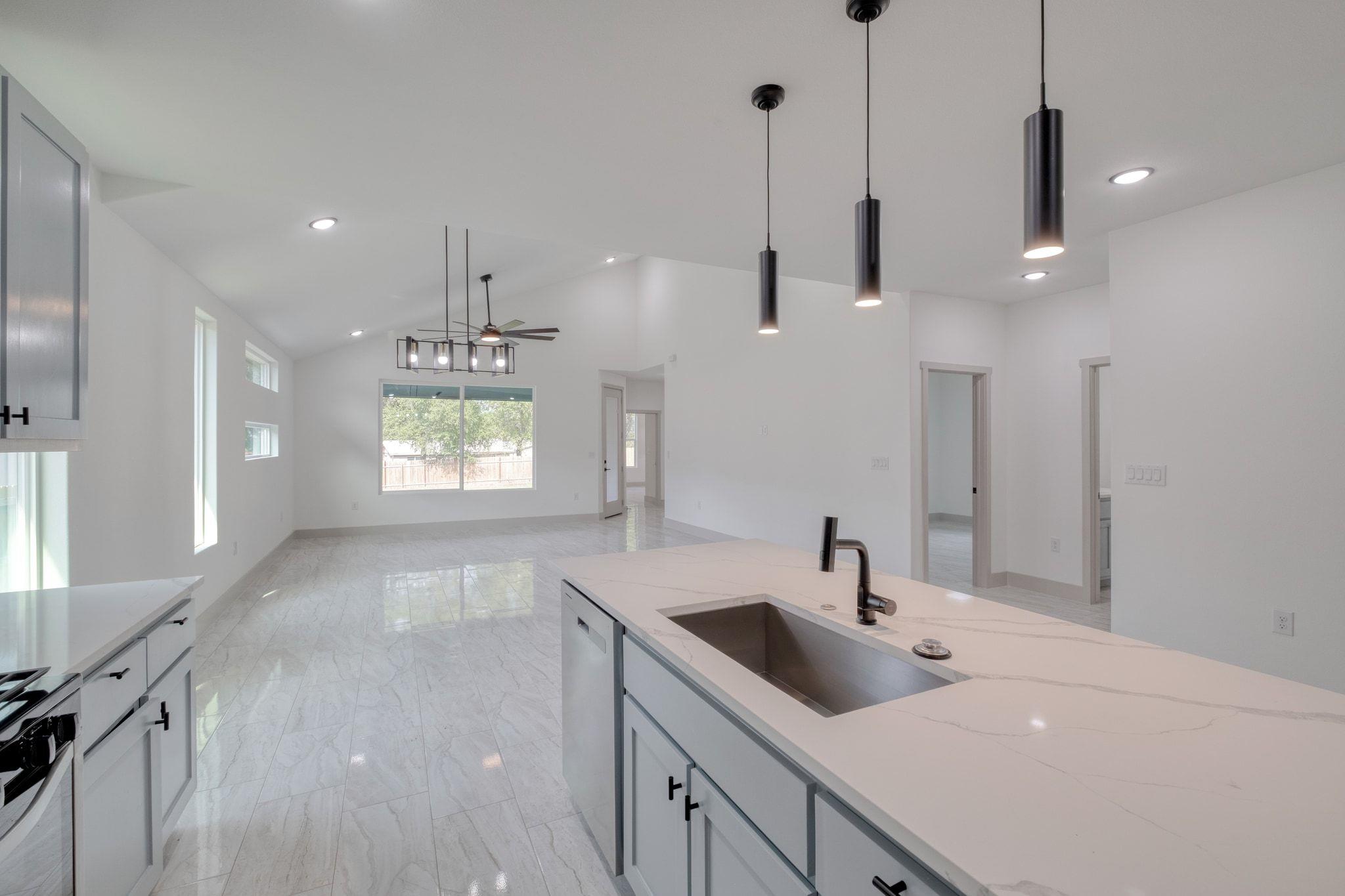 202 Washington Street Elgin TX 78621