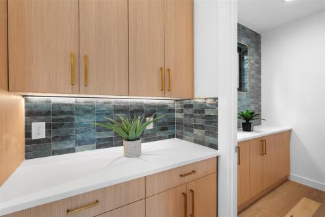 2208 Montclaire Street Austin TX 78704