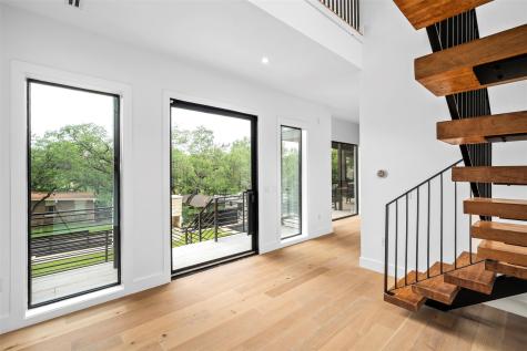 2208 Montclaire Street Austin TX 78704