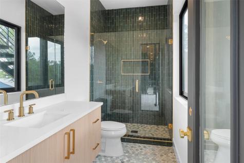 2208 Montclaire Street Austin TX 78704