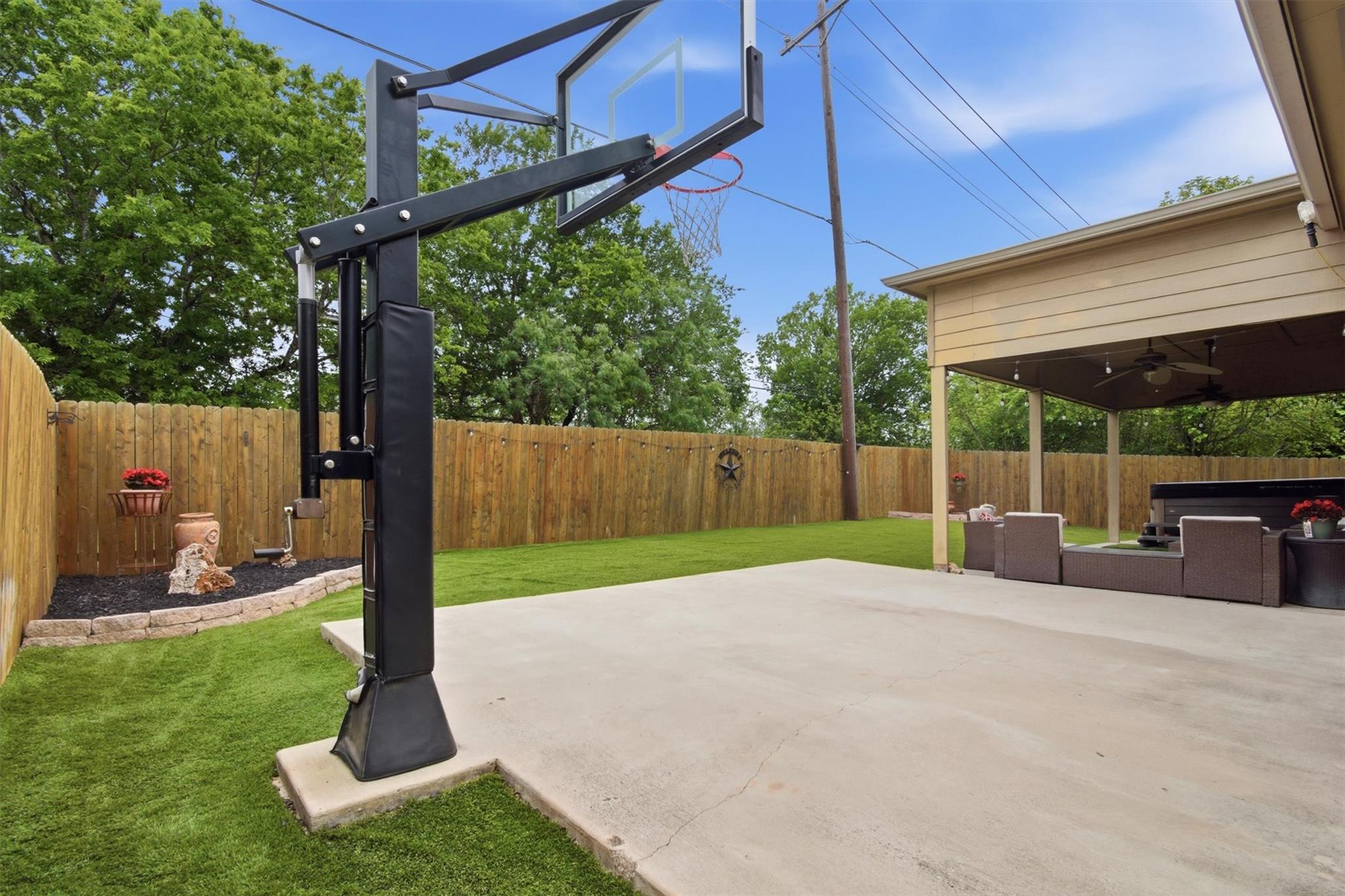 377 Verano Drive Kyle TX 78640