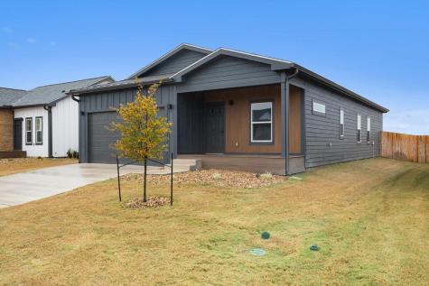 2027 Applewood Drive Lockhart TX 78644